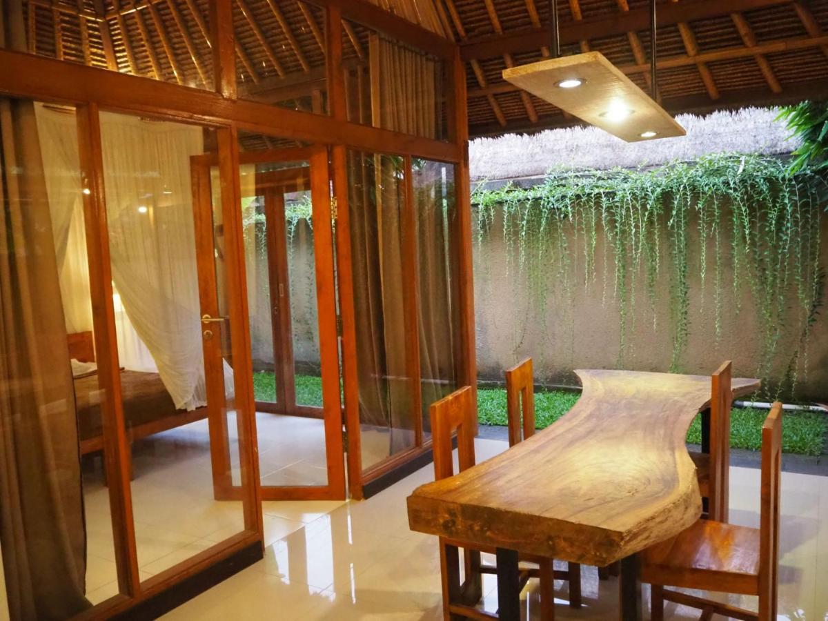 De Dalam Villa Ubud Luaran gambar